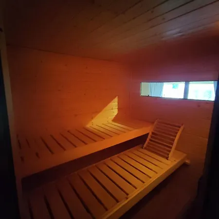 Charmantes Gaestehaus -tiny- Mit Sauna Apartment
